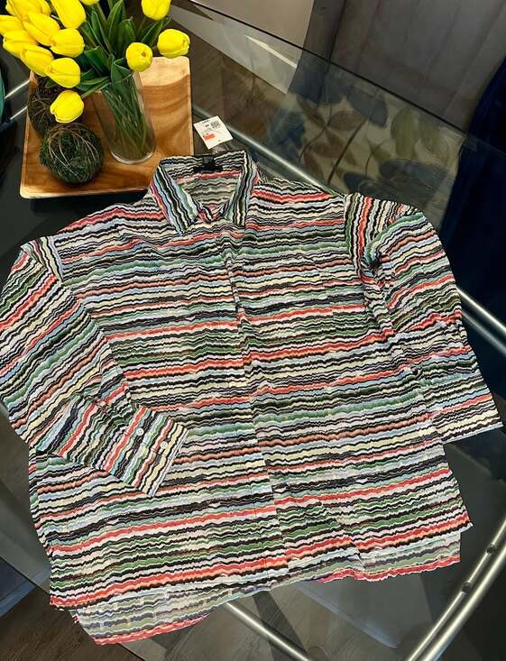 FOREVER 21 Tops - Forever 21 Multicolor Wavy Stripe Metallic Shimmer Button-Down Shirt Size M